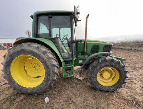 John Deere 6320