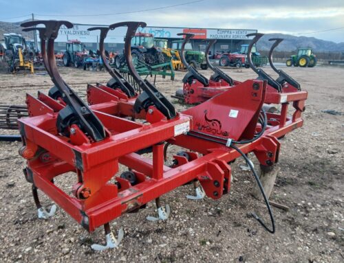 Cultivador de 19 brazos con rulo